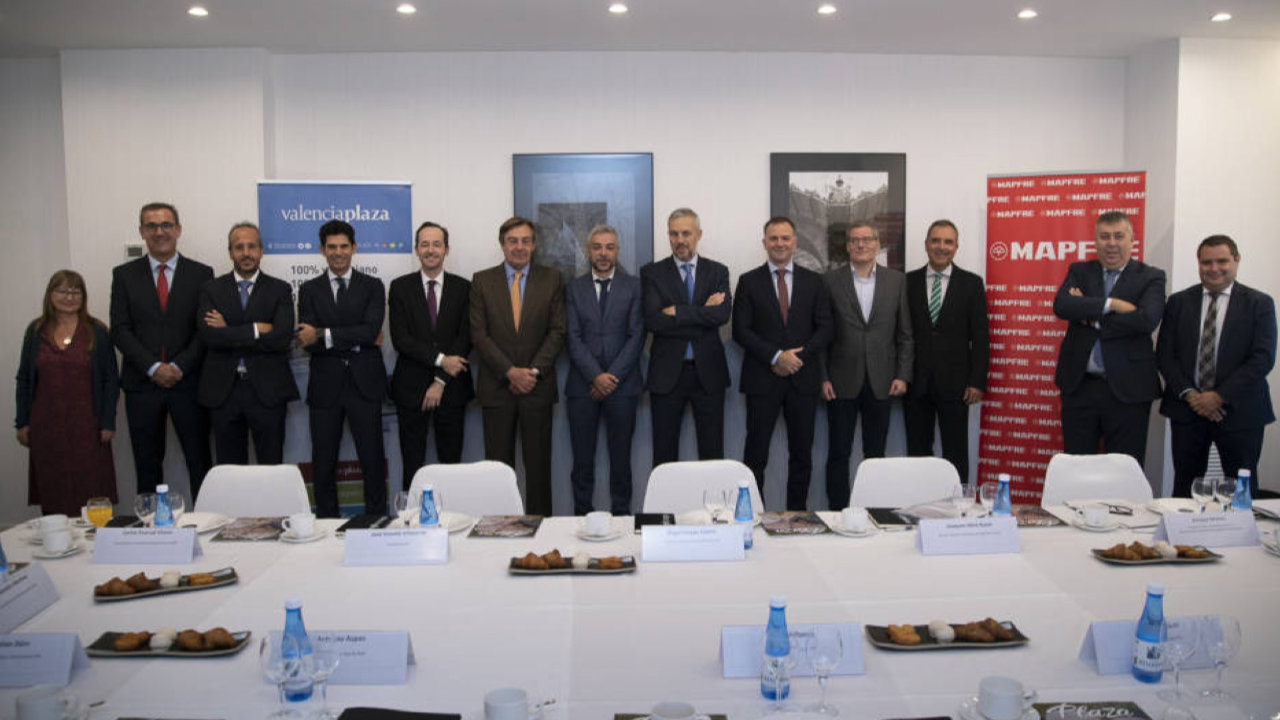 Carlos Pascual, en el desayuno de Valencia Plaza sobre el futuro de las pensiones. Foto 1