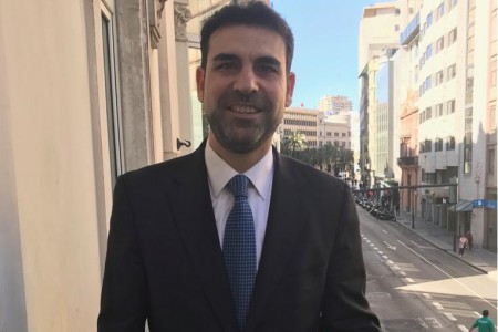 Romá Bohorques incorpora al economista Francisco Arasteny para reforzar su Área Fiscal